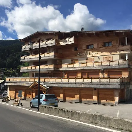 Apartment 6 Pers, 50m Des Pistes, Centre, Terrasse 48m², Parking, Wifi - - Fr-1-623-1 *