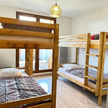 6 Pers, 50m Des Pistes, Centre, Terrasse 48m², Parking, Wifi - - Fr-1-623-1 Apartment *
